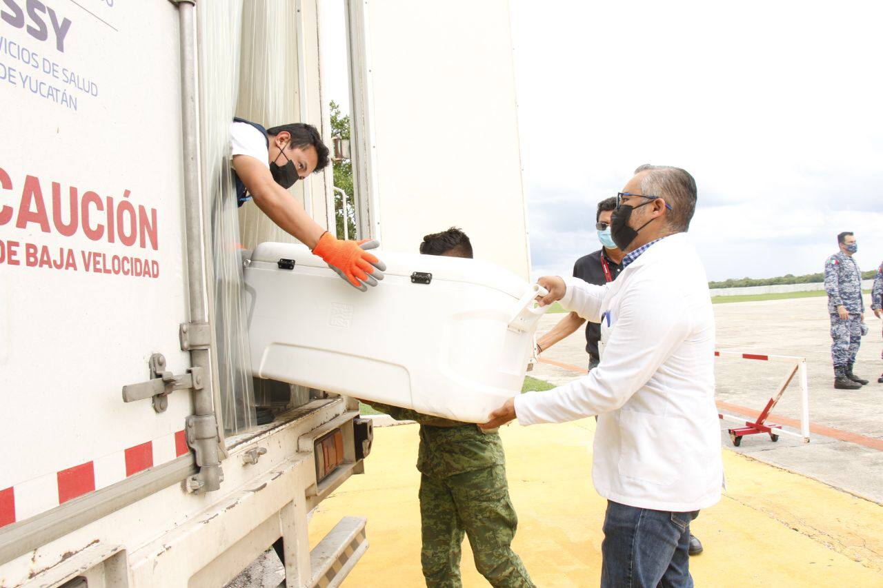 Llegan a Yucatán segundas dosis para personas de 50 a 59 años